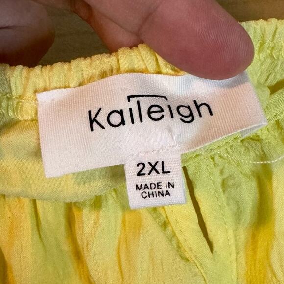 Kaileigh Yellow Ruffled Straps Sleeveless Blouse Size 2XL - Picture 4 of 6